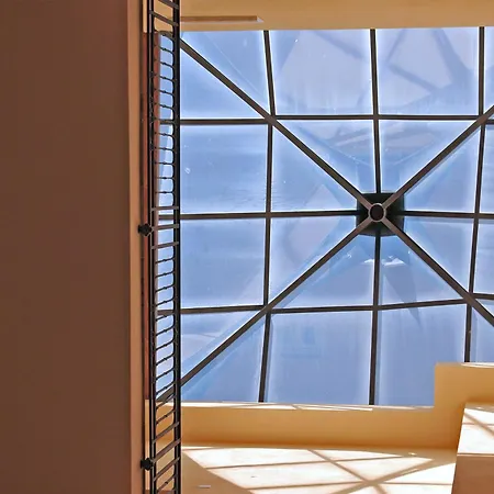 巴勒莫安蒂卡酒店 *